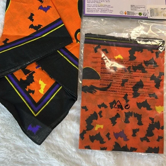 DOG Bandanas Halloween NeckTies NEW LOT of 3 Black Orange 2 size SM 1 size M/L - Picture 16 of 16